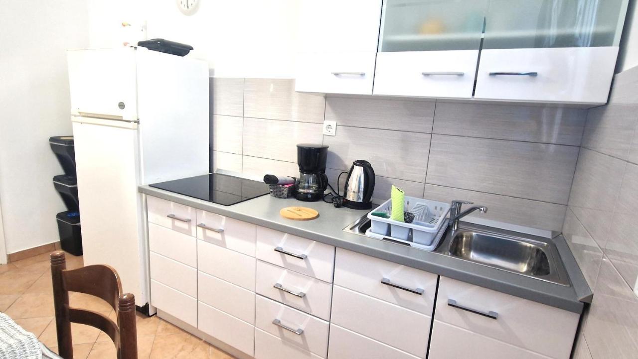 Garden Apartments Крк Экстерьер фото